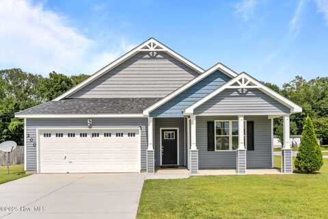 200 Cotton Court, Richlands, NC 28574