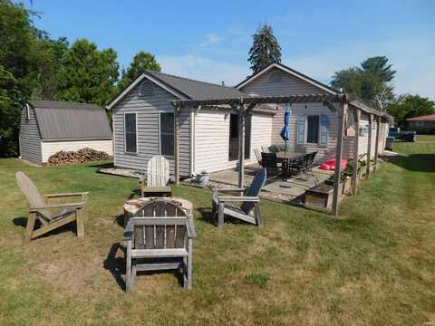 2512 E Market Street, Warsaw, IN 46580