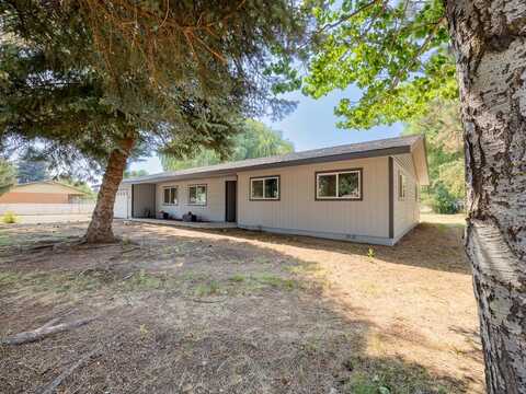 5419 Primrose Lane, Klamath Falls, OR 97601