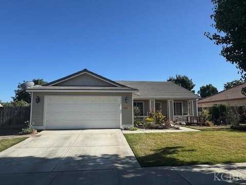 1365 Muscat Court, Hanford, CA 93230