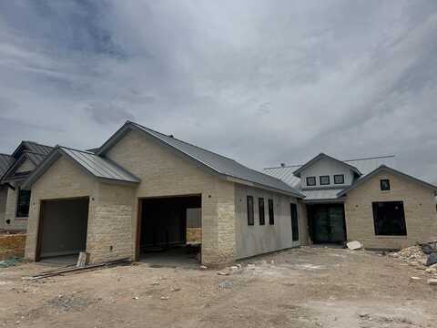 1060 Albatross Way, Kerrville, TX 78028