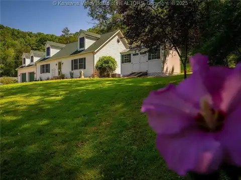 12 Alberta Acres Road, Charleston, WV 25312