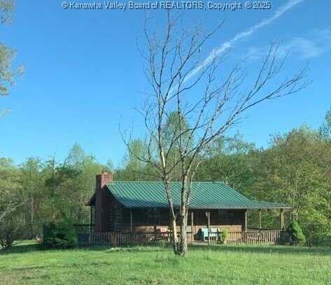Rt 68 Rt 68/3 Rear, Harts, WV 25524