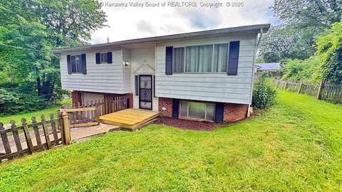 201 Shelby Drive, Cross Lanes, WV 25313