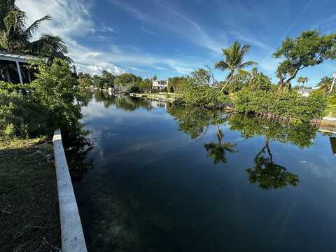 69 Palm Drive, Saddlebunch, FL 33040