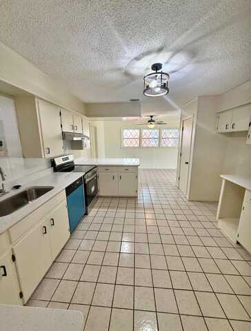5422 29th Street, Lubbock, TX 79407