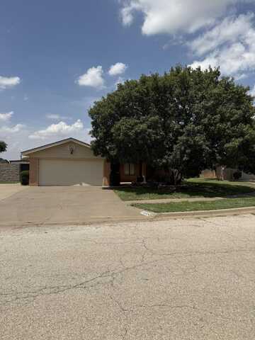6004 68th Street, Lubbock, TX 79424