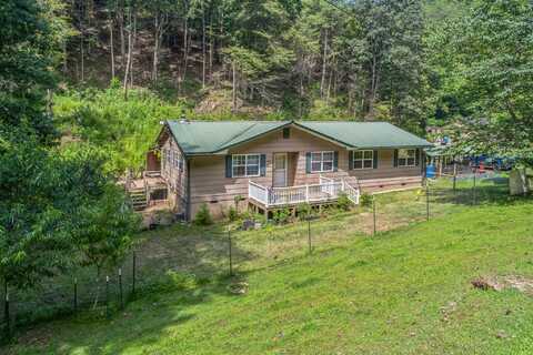 205 Little Leatherwood Road, Lost Creek, KY 41348