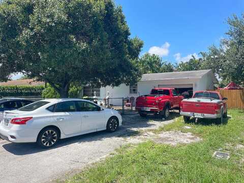 Massachusetts, LAKE WORTH, FL 33462