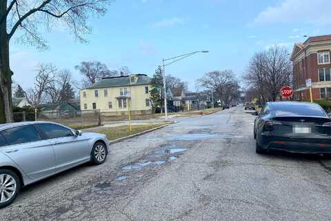 104Th, CHICAGO, IL 60628