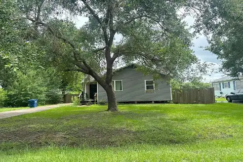 8Th, BAY CITY, TX 77414
