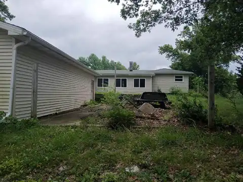 Rhoades, JACKSON, MI 49201