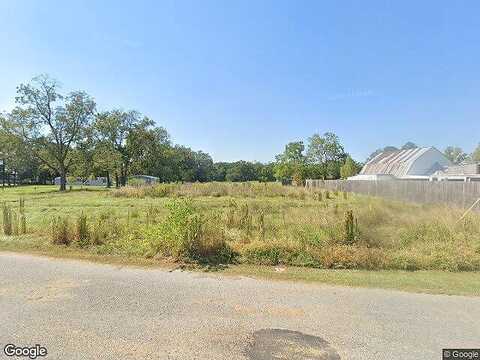 Flo, BREAUX BRIDGE, LA 70517