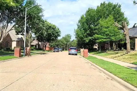 Versailles, DESOTO, TX 75115