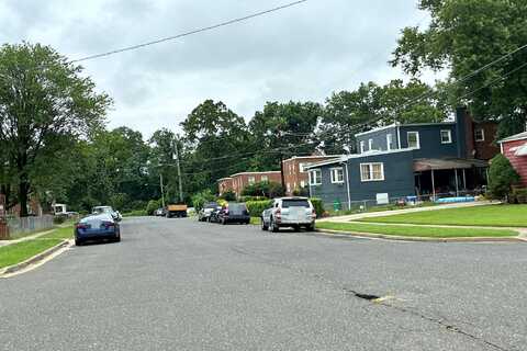 Booker, CAPITOL HEIGHTS, MD 20743