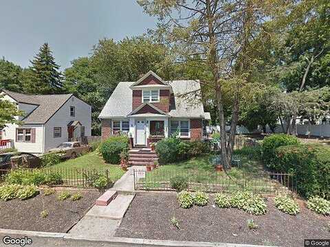 9Th, HUNTINGTON STATION, NY 11746