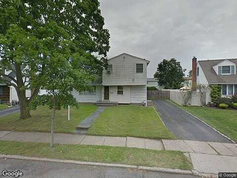 Terrell, HICKSVILLE, NY 11801