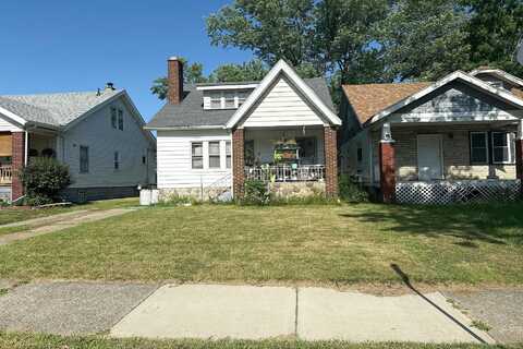 Pinehurst, DETROIT, MI 48204