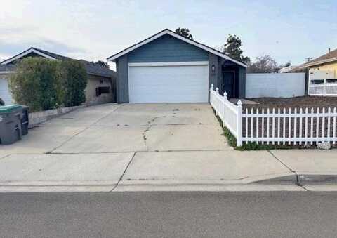 E Bennett St, NIPOMO, CA 93444