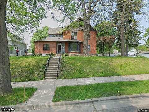 Oliver, MINNEAPOLIS, MN 55411