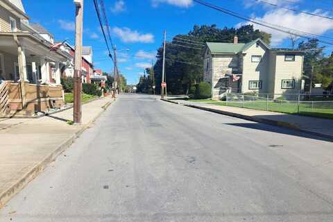 Lincoln, TYRONE, PA 16686