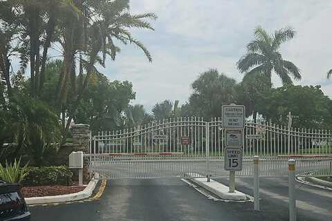 159Th, PEMBROKE PINES, FL 33028