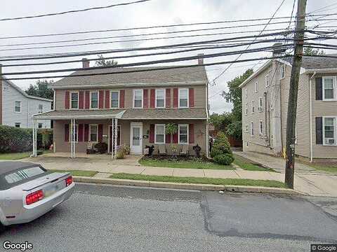 E Main St, Mountville, PA 17554