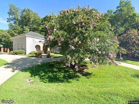 Helen, ACCOKEEK, MD 20607