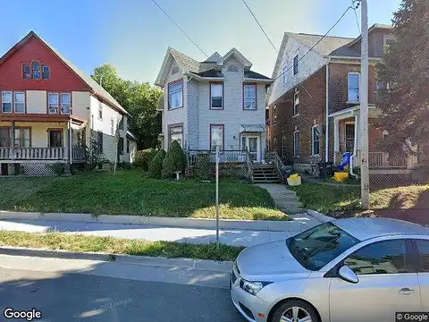 Kaufman Ave, Dubuque, IA 52001