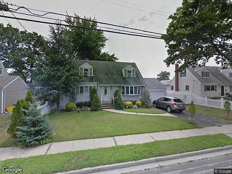 Wisconsin, MASSAPEQUA, NY 11758