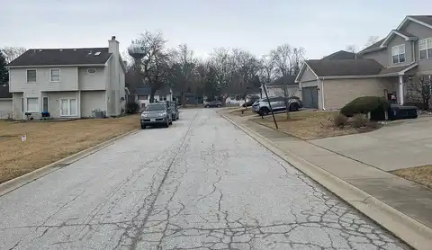 Jillian Ct, Richton Park, IL 60471