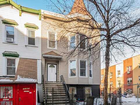 Bathgate, BRONX, NY 10458