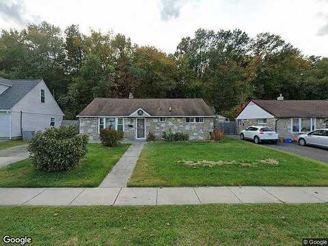 Woodlawn, BRISTOL, PA 19007