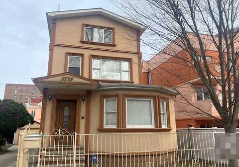 27Th, BROOKLYN, NY 11235