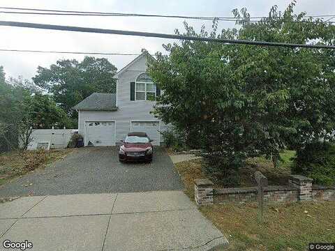 Westchester, WEST BABYLON, NY 11704