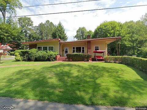 Roslyn, ELLENVILLE, NY 12428