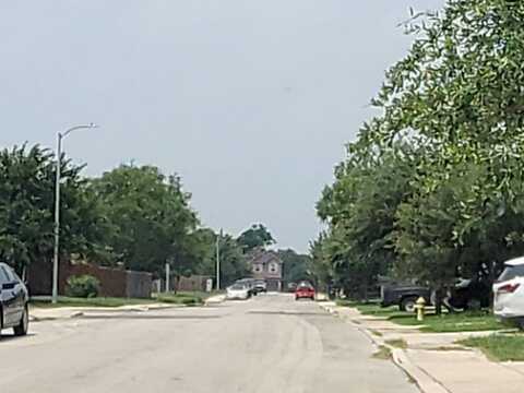 Pleasanton, SAN ANTONIO, TX 78221
