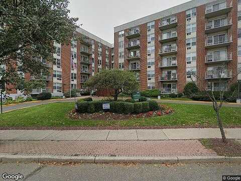 Park Ave Apt 1E, SUFFERN, NY 10901