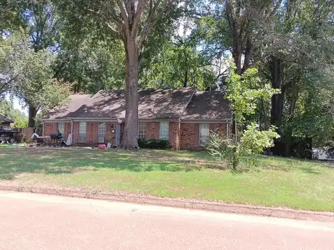 Clubview, MEMPHIS, TN 38125