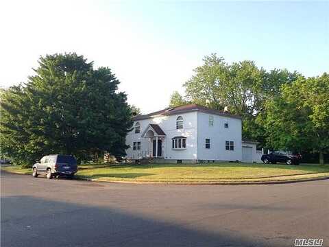Devon Lane, Wheatley Heights, NY 11798