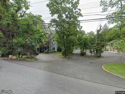 Locust, SCARSDALE, NY 10583