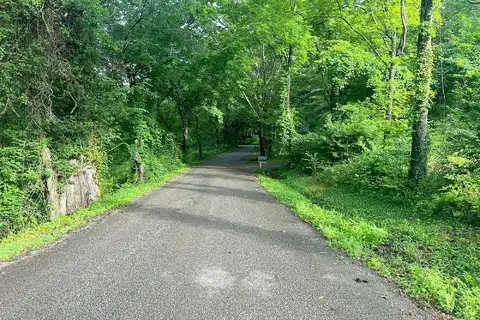 Lewallen Hollow, CLINTON, TN 37716
