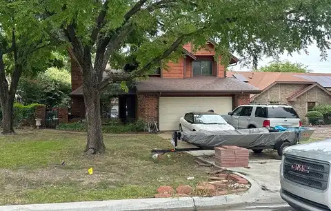 Hemingway, GRAND PRAIRIE, TX 75052