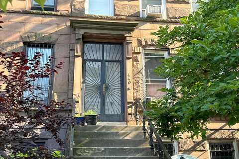 Macon, BROOKLYN, NY 11233