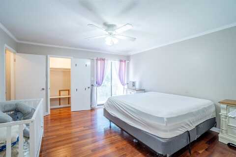 Huron, PENSACOLA, FL 32507
