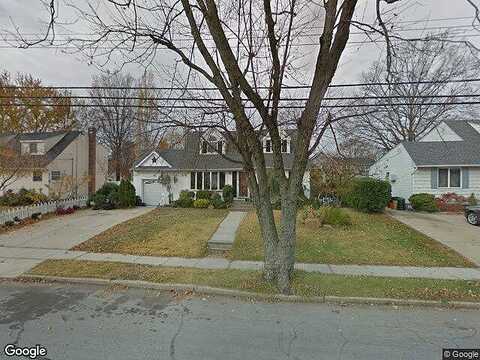 Westwood, MASSAPEQUA PARK, NY 11762