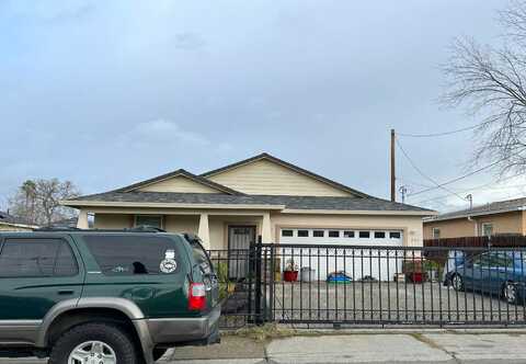 Lindsay, SACRAMENTO, CA 95838