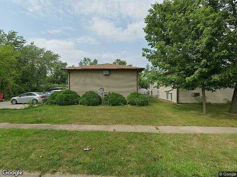 Northwood Dr, Hiawatha, IA 52233