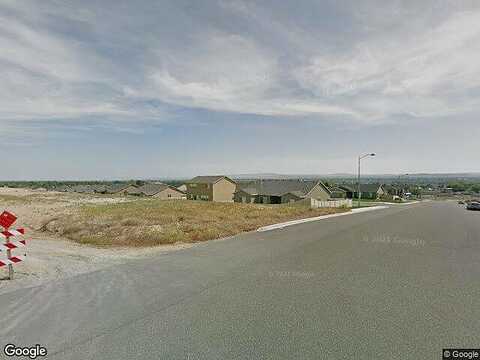 Chapel Hill, PASCO, WA 99301