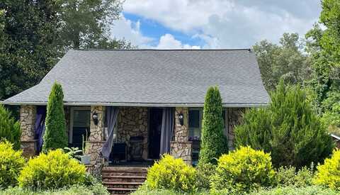 Oak, VALDESE, NC 28690